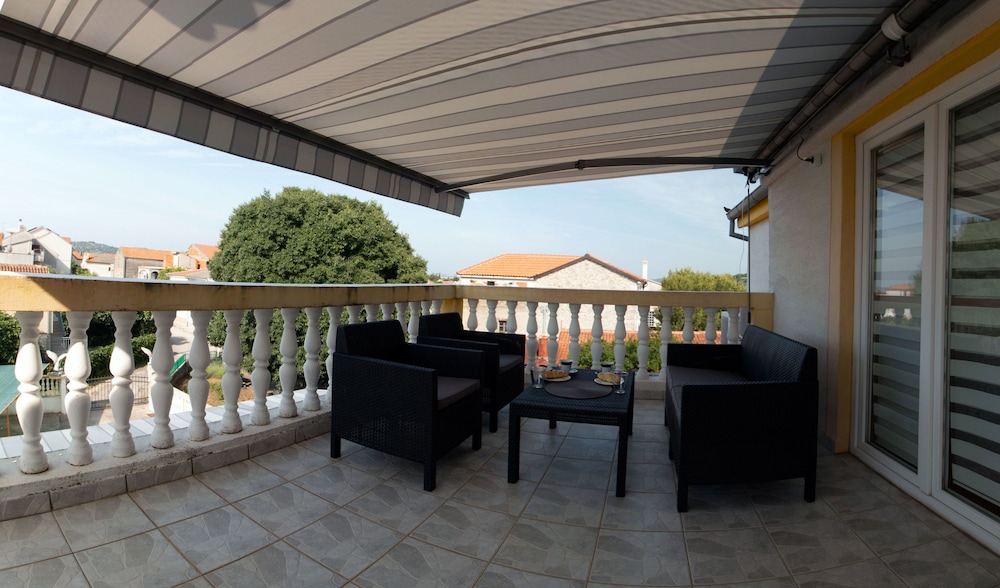 Apartment, 2 Bedrooms, Terrace, Sea View photo 2