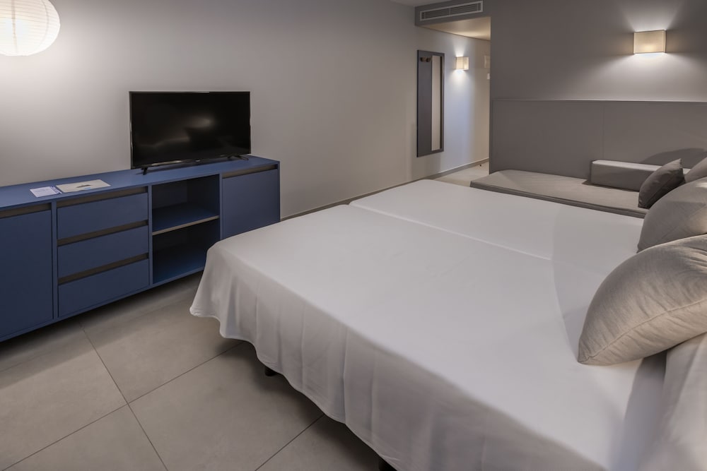 Superior Double Room, Balcony (2 adults) photo 3