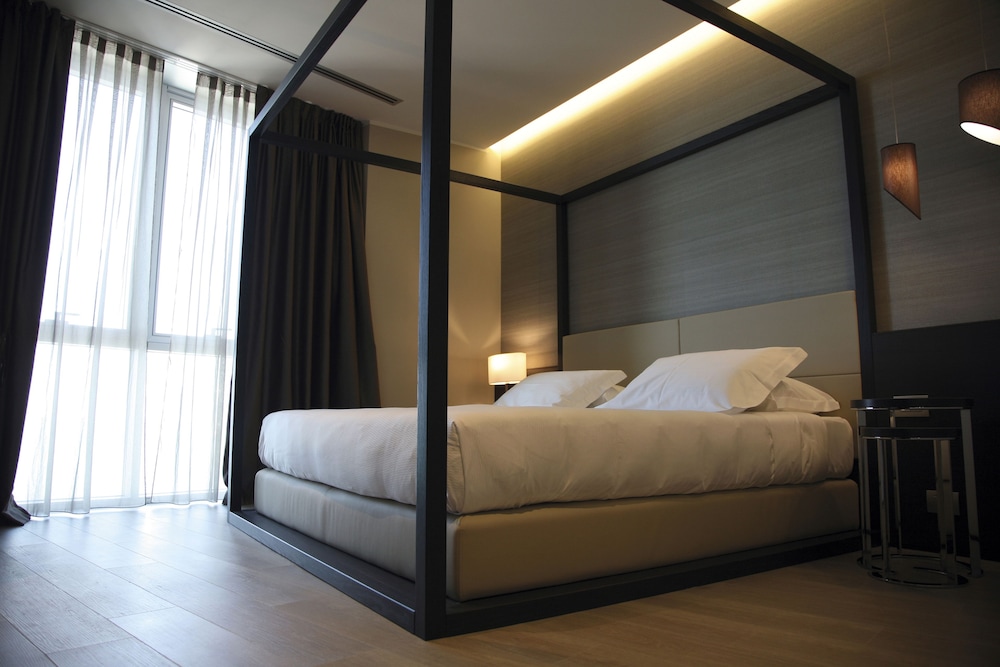 Deluxe Double Room Single Use
