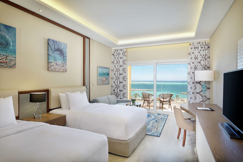Superior Room, 2 Twin Beds, Balcony, Sea View (View) - Photo 2