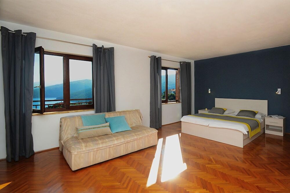 Presidential Apartment, 4 Bedrooms, Balcony, Beach View