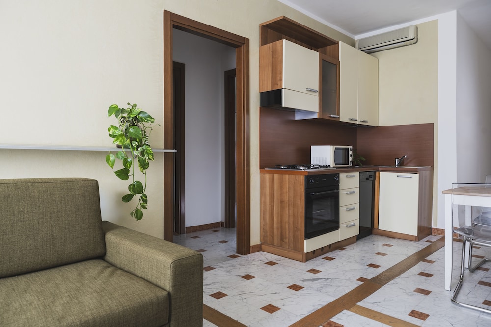 Apartment, 1 Bedroom, Kitchen photo 3