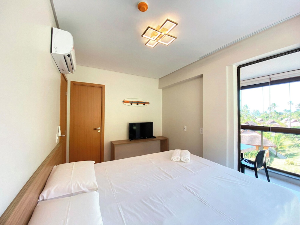 Family Apartment, 3 Bedrooms, Courtyard View photo 2