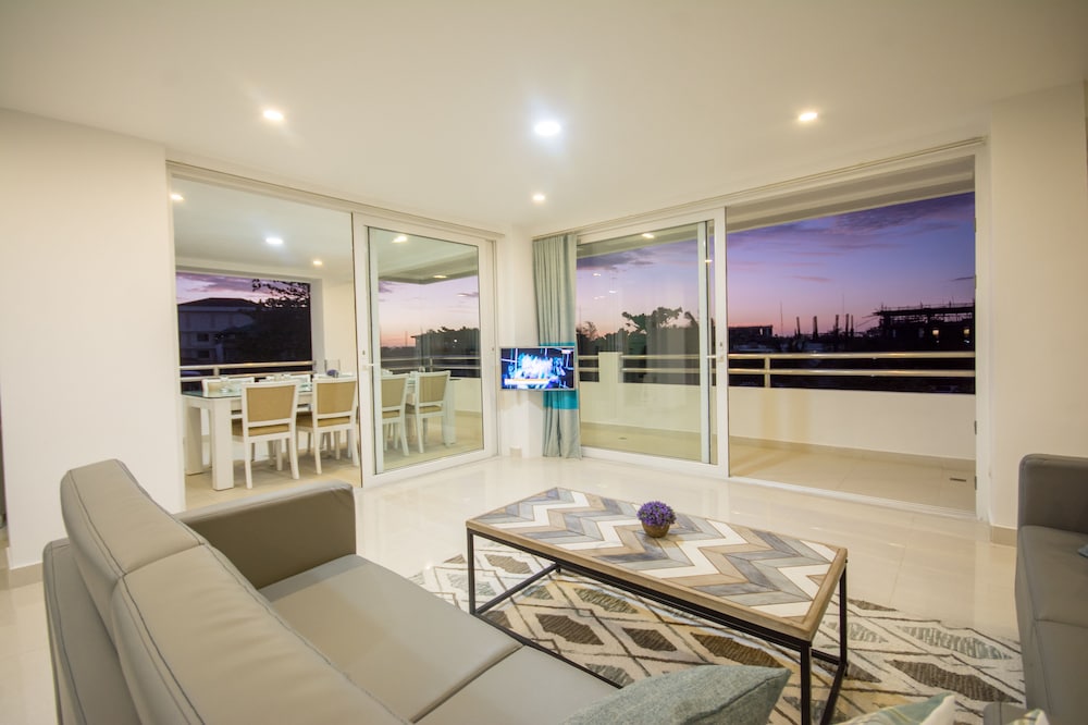 Penthouse, 2 Bedrooms, Kitchen photo 2