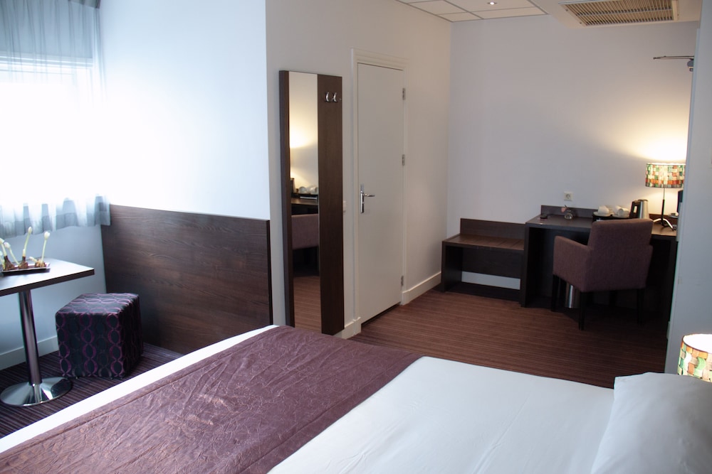 Deluxe Double Room, 1 Queen Bed photo 1