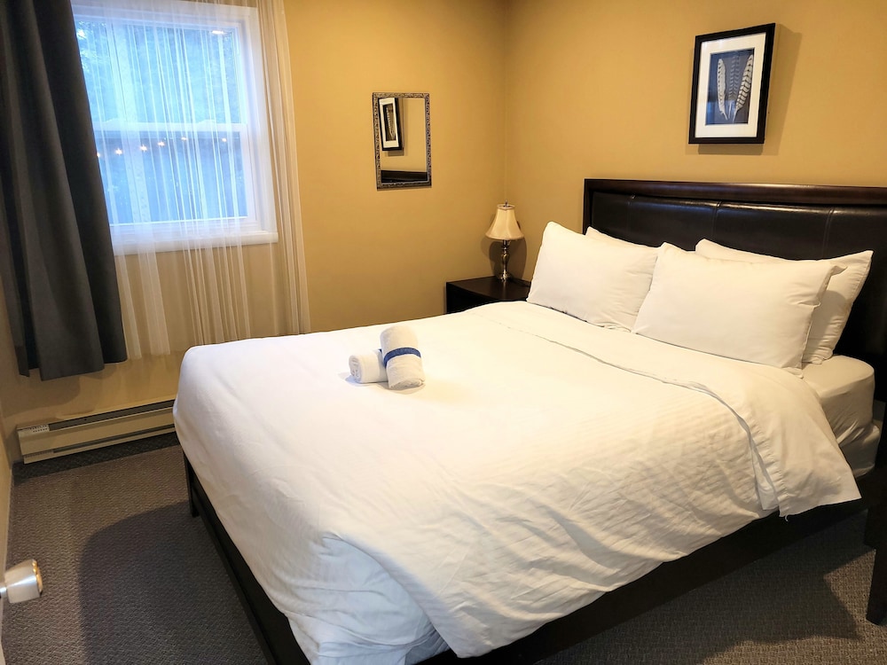 Standard Suite, 1 Queen Bed - Photo 1