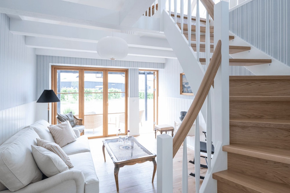 Comfort Suite, Terrace, Ocean View