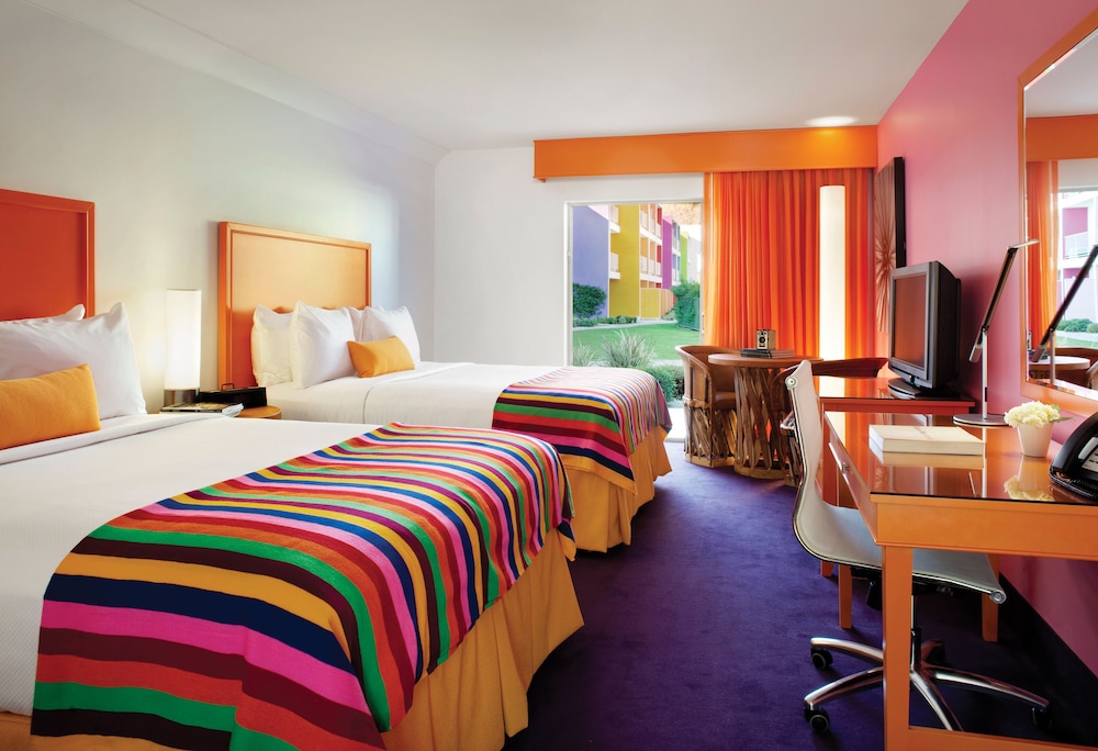 Room, 2 Queen Beds, Accessible, Mountain View (A D A)