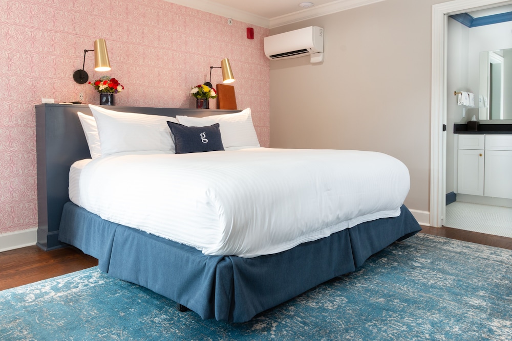 Standard Double Room, Ensuite (08. The Parks)