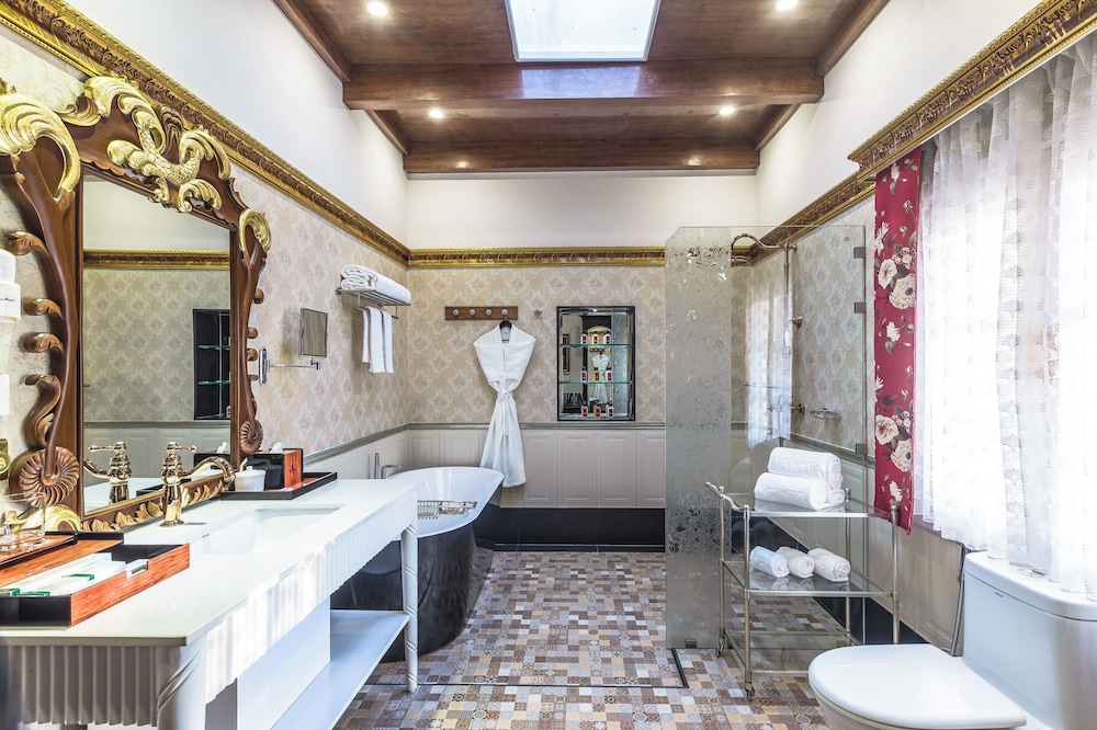 Heritage Suite