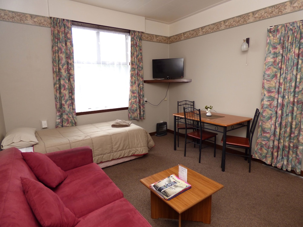 Standard One Bedroom - Photo 1