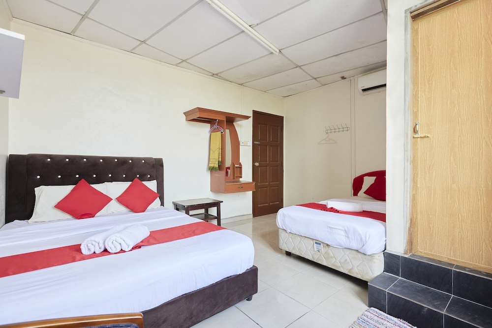 Deluxe Triple Room - Photo 1
