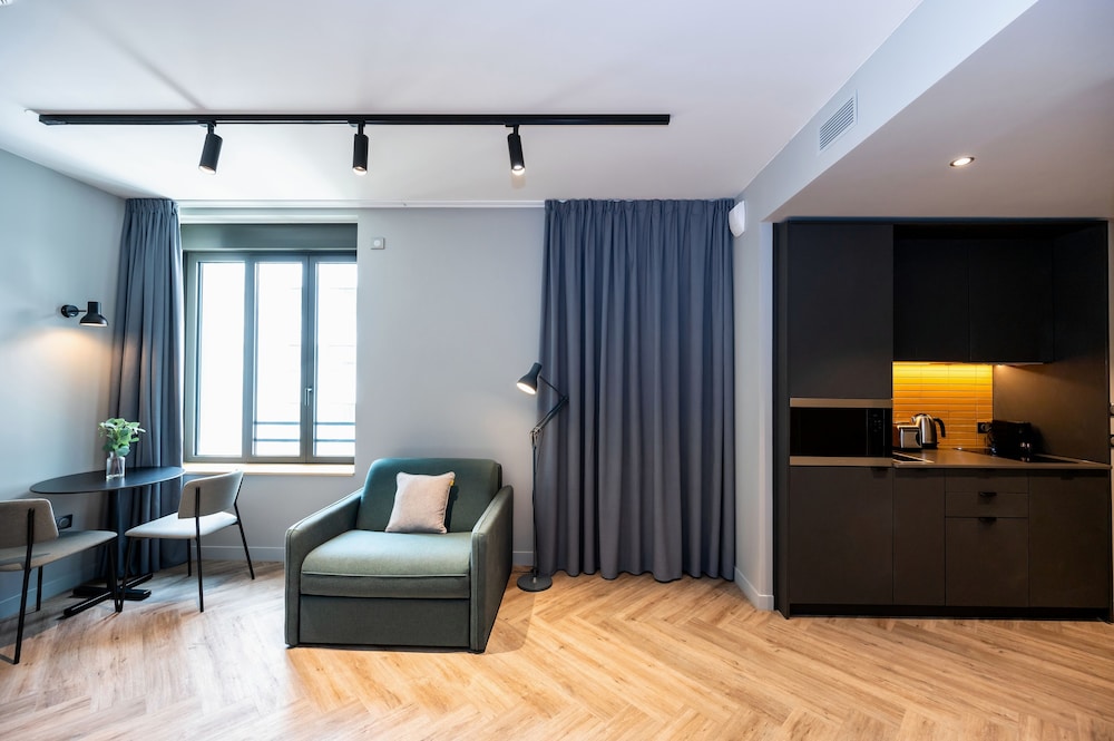 Studio Apartment (3 Adults) - Photo 10