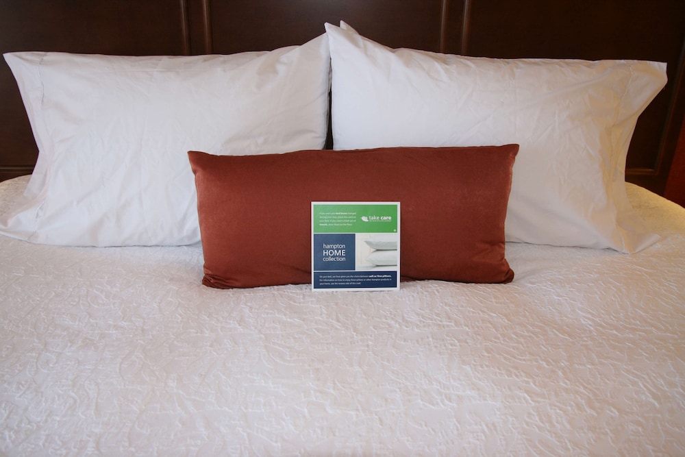 One King Bed, Non-Smoking, Accessible - Photo 3