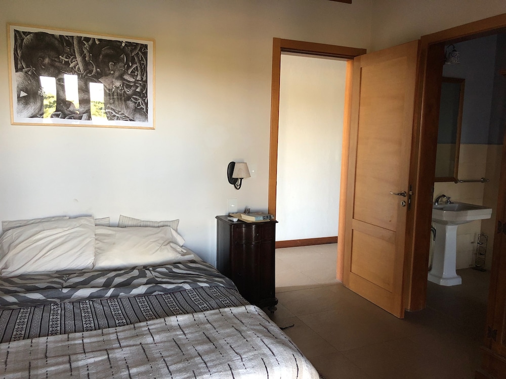House, Multiple Beds photo 1