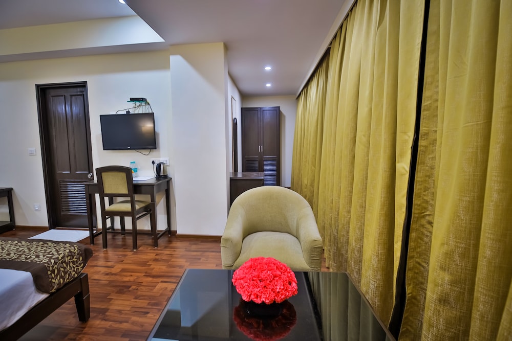 Executive Double Room, City View photo 3
