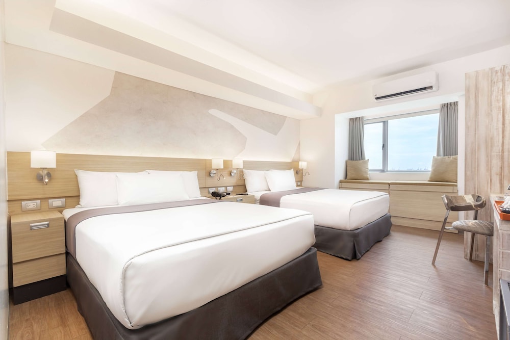 Bayside Room 2 Queen Beds