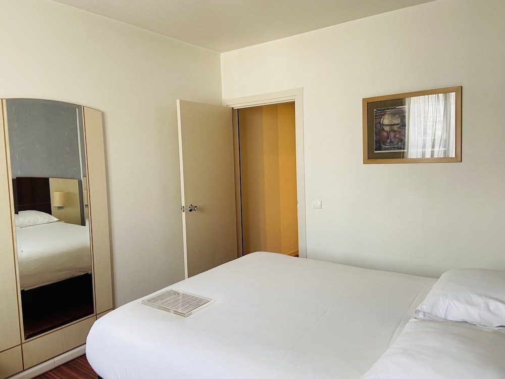 Standard Double Room, 1 Double Bed - Photo 5