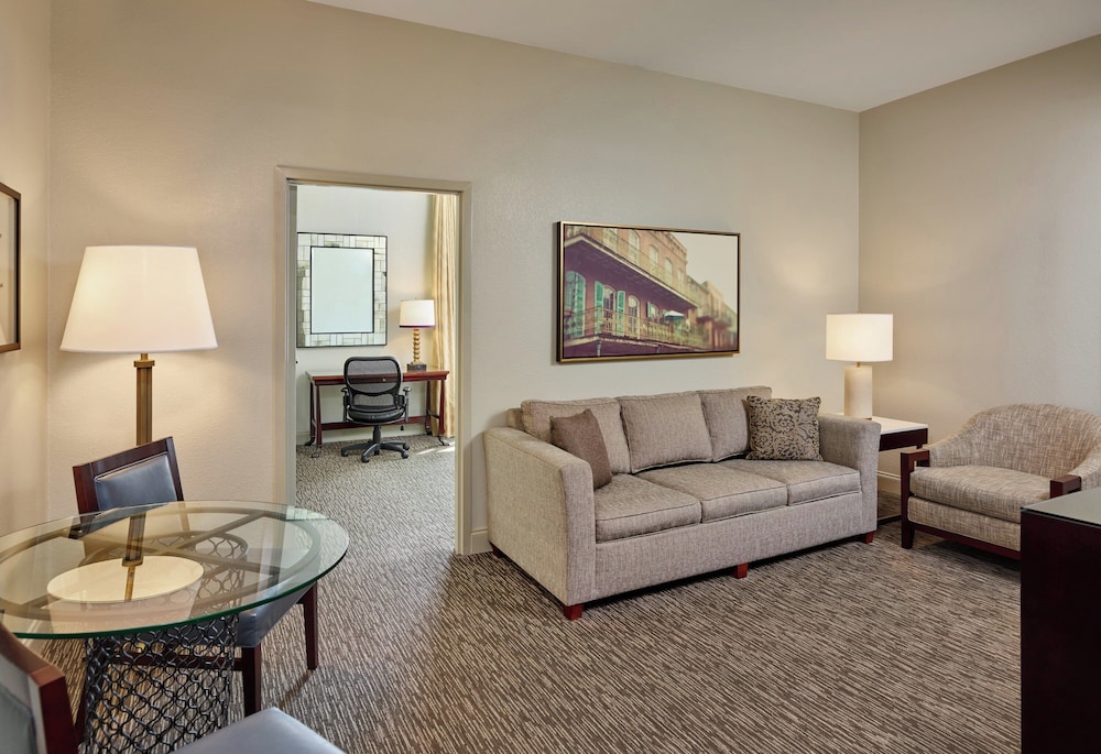 Suite, 1 Bedroom - Photo 5