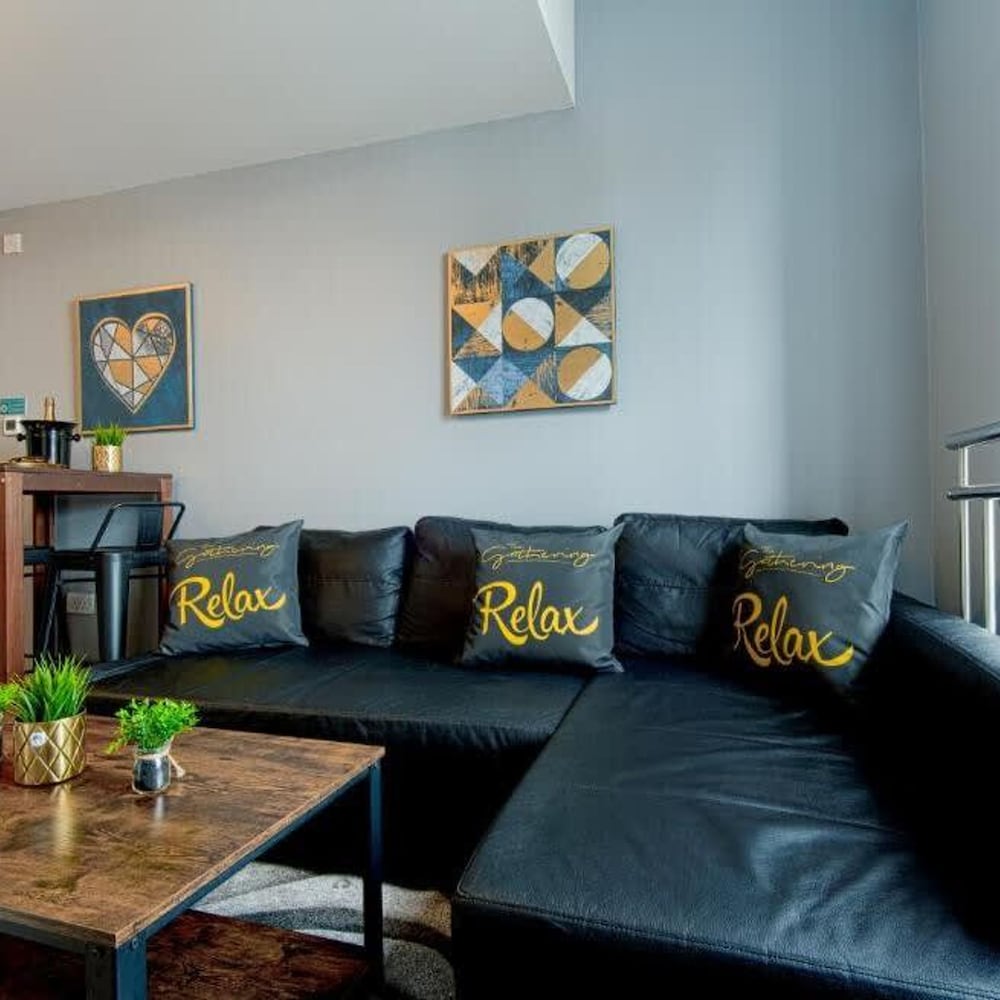 Apartment photo 1