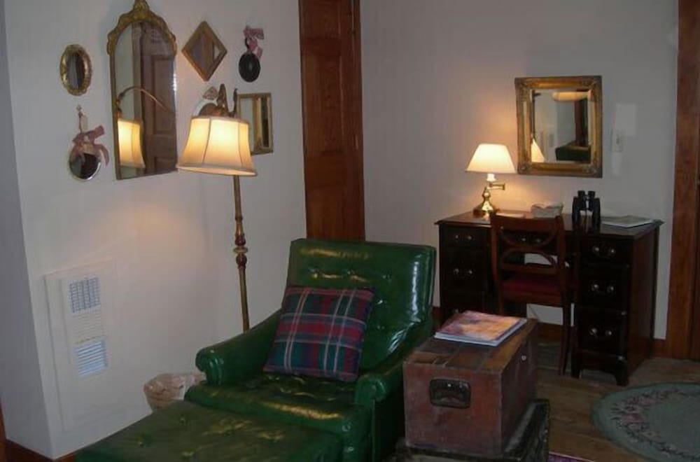 Linda's Room photo 2