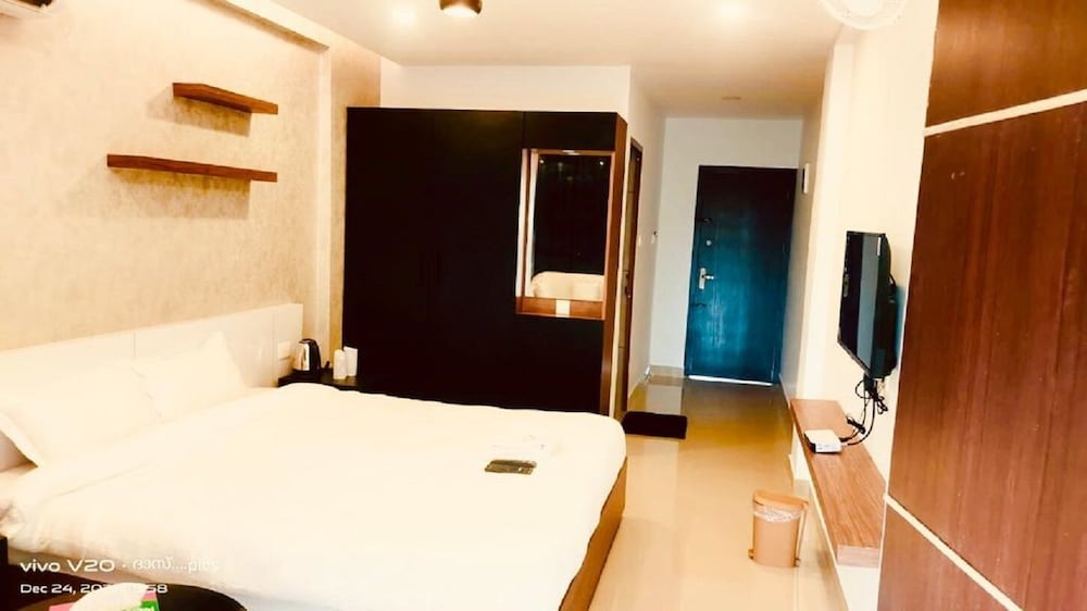 Executive Room - Photo 4
