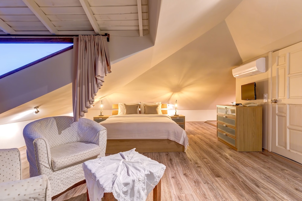Loft photo 2