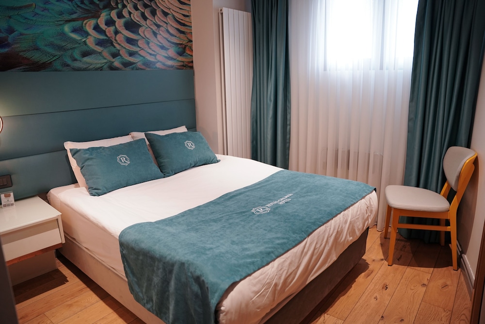Economy Double Room photo 2