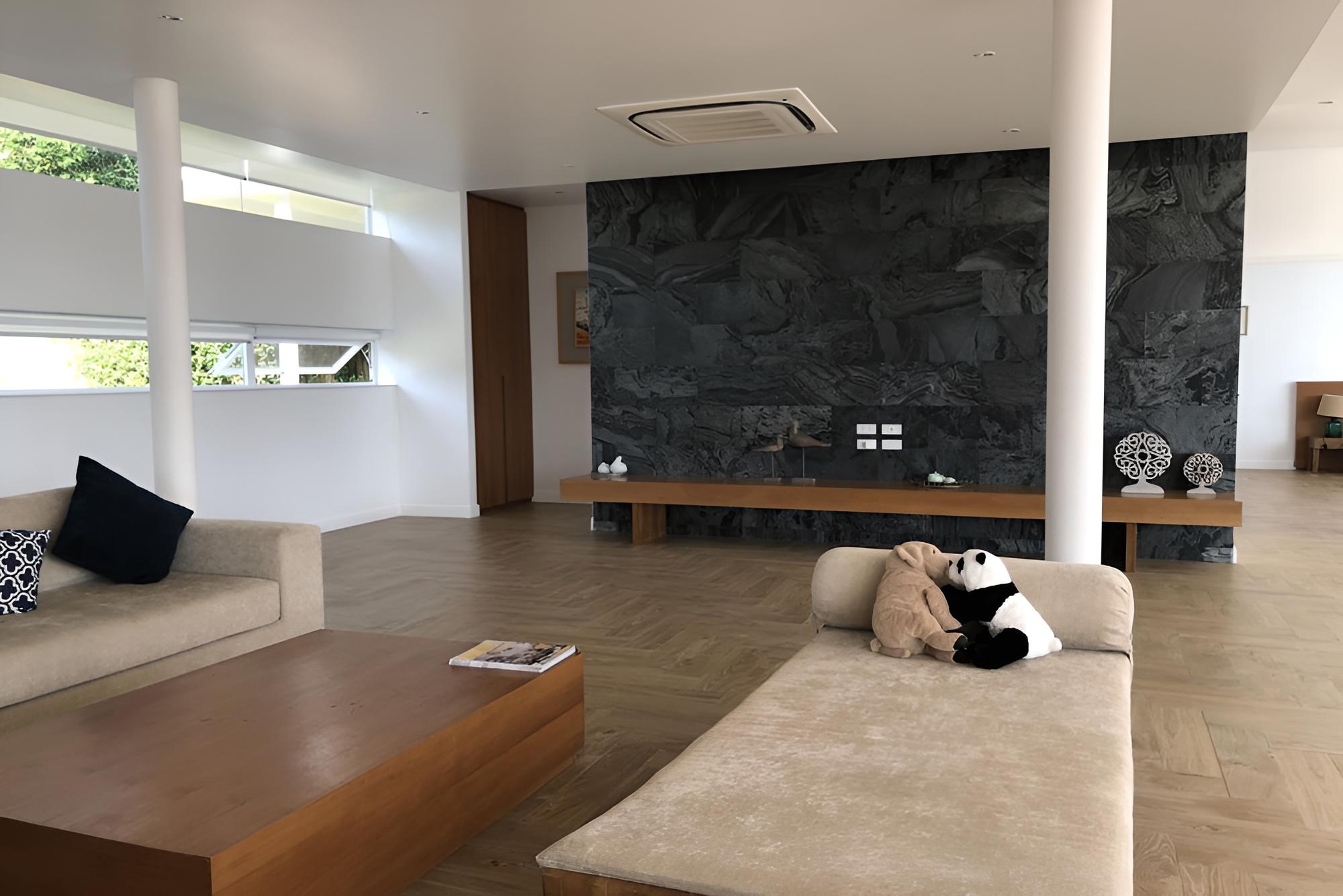 5-Bedroom Villa with Private Pool and Sea View photo 2