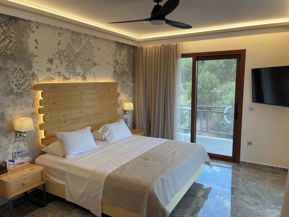 Premium Studio Suite - Photo 1