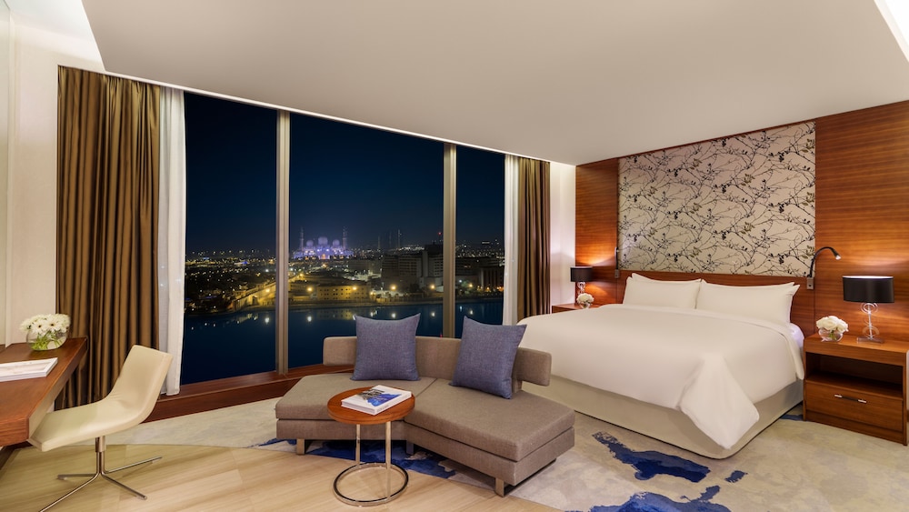Fairmont Creek View King photo 3