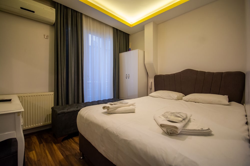 Deluxe Double or Twin Room, 1 Double or 2 Twin Beds, Non Smoking photo 1