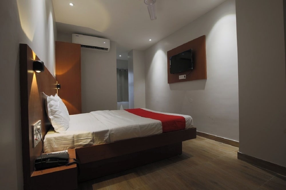 Double Room, 1 Queen Bed