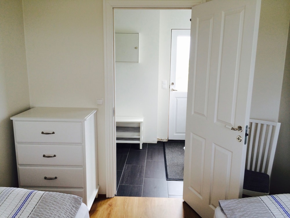 House, 3 Bedrooms photo 2