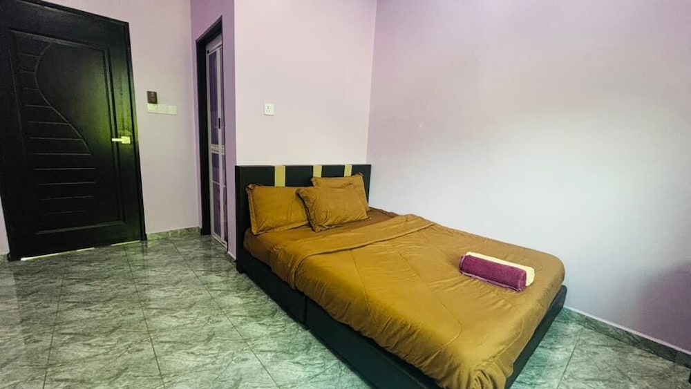 Suite, 3 Bedrooms