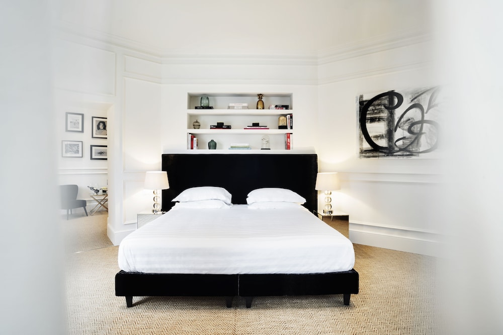 Luxury Suite, 1 King Bed photo 3