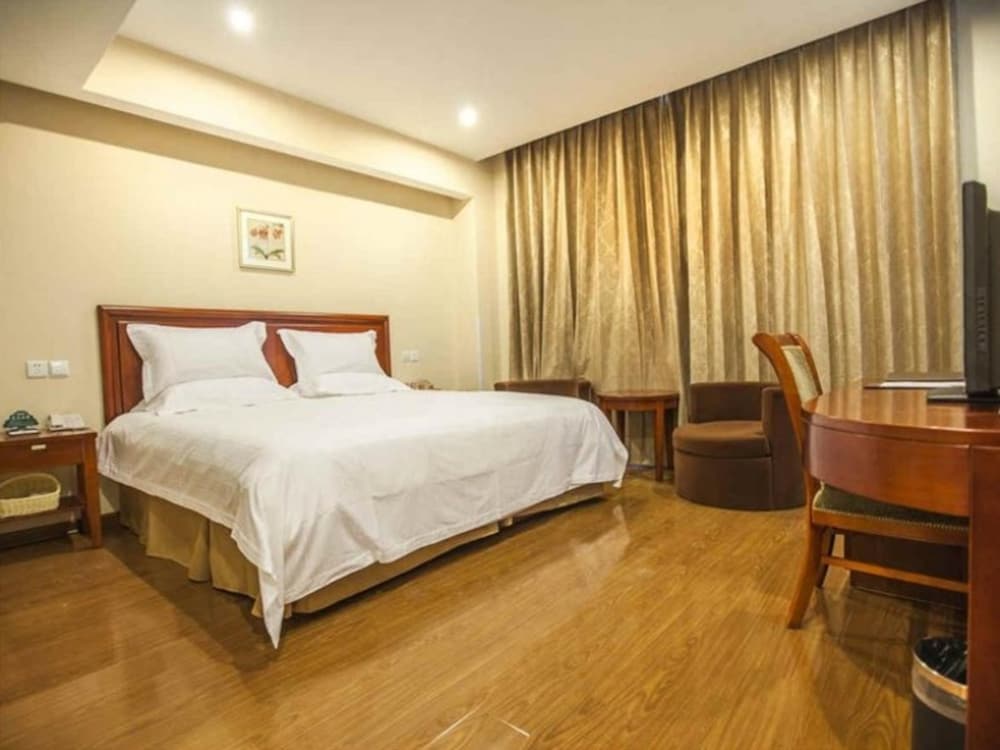 Room, 1 King Bed (domestic guests only 仅接待中国旅客) photo 1