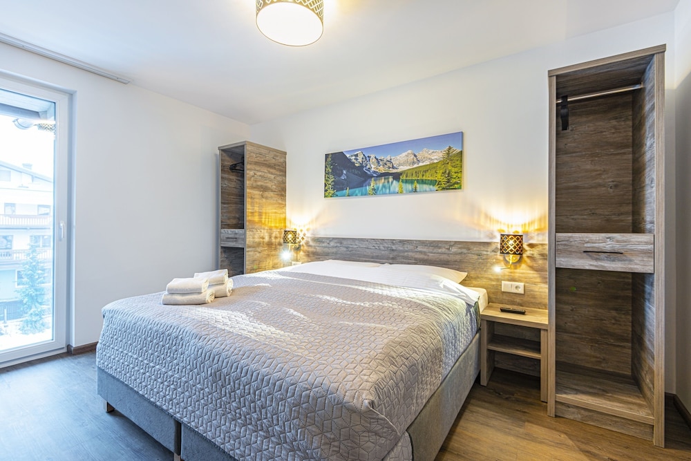 Superior-Penthouse, 3 Bedroom photo 2