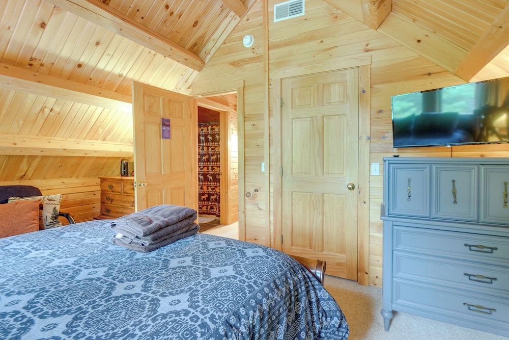 House (4 Bedrooms) photo 2