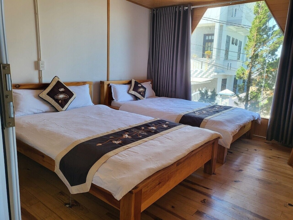 Family Quadruple Room, City View