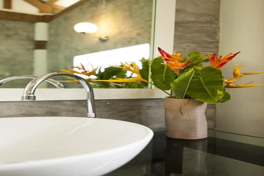 Grand Deluxe Bungalow with Sea View photo 3