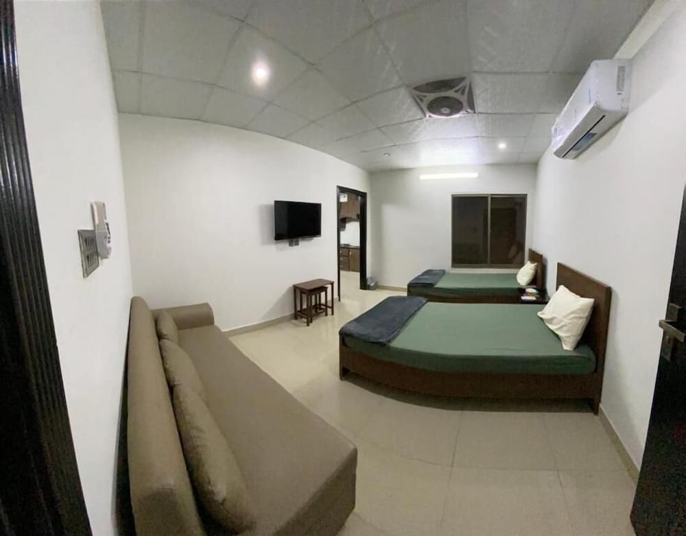 Deluxe Apartment photo 2