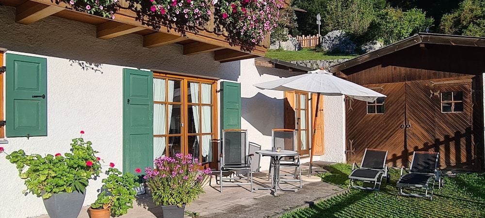 Exclusive Condo, 1 Bedroom, Patio, Mountain View photo 3