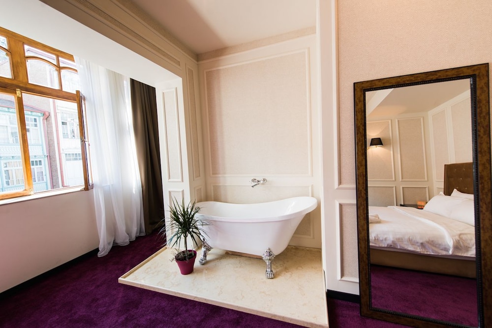 Narikala Suite - Photo 3