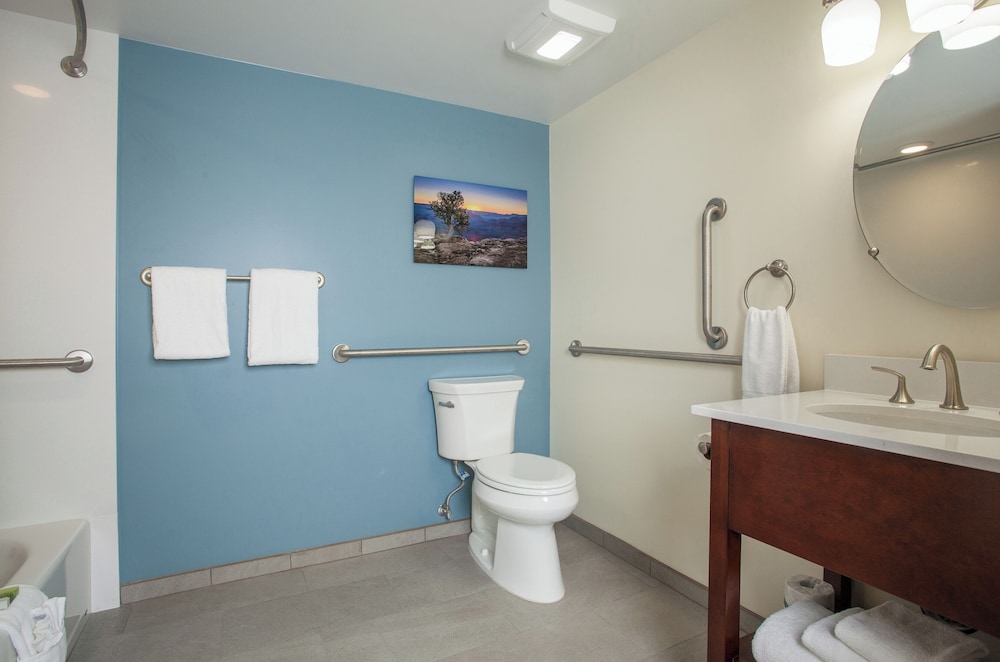 Double Room, Accessible (Hotel) (No Pets) photo 2