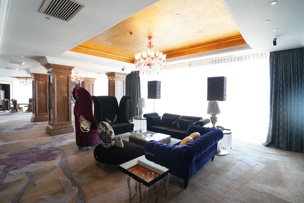Presidential Suite, Smoking photo 3