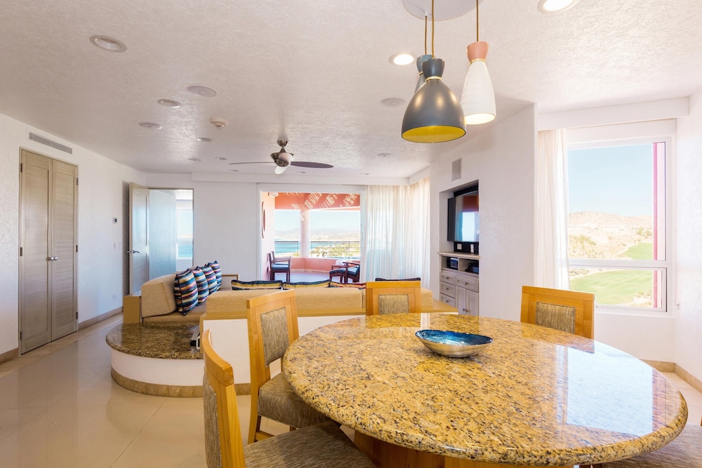 Villa, 2 Bedrooms - Photo 3