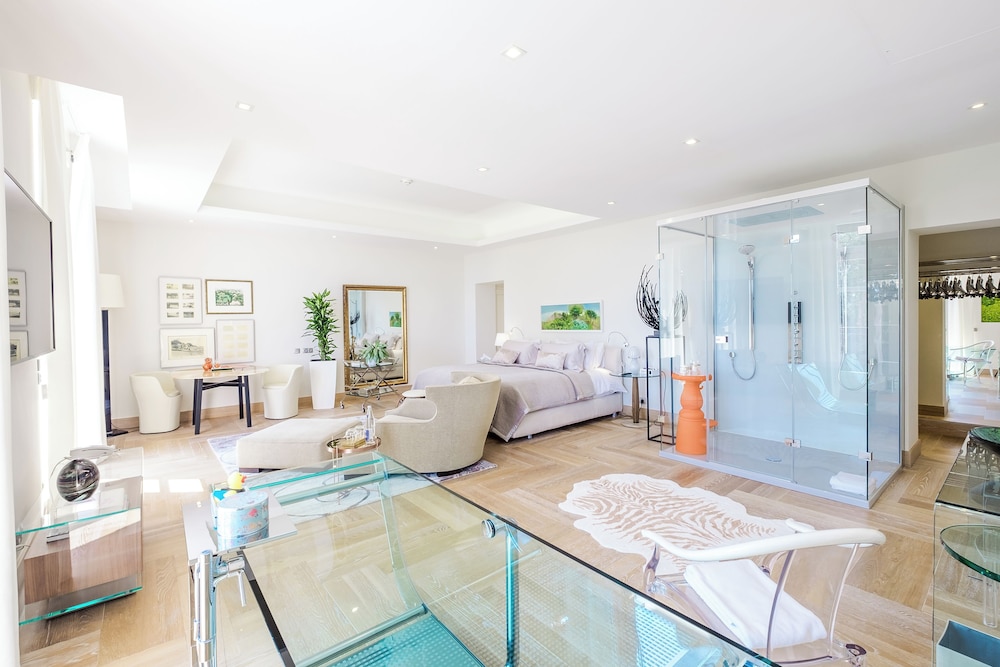 Beauvallon Suite photo 1