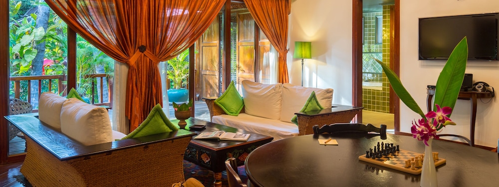 Suite Room - Photo 4