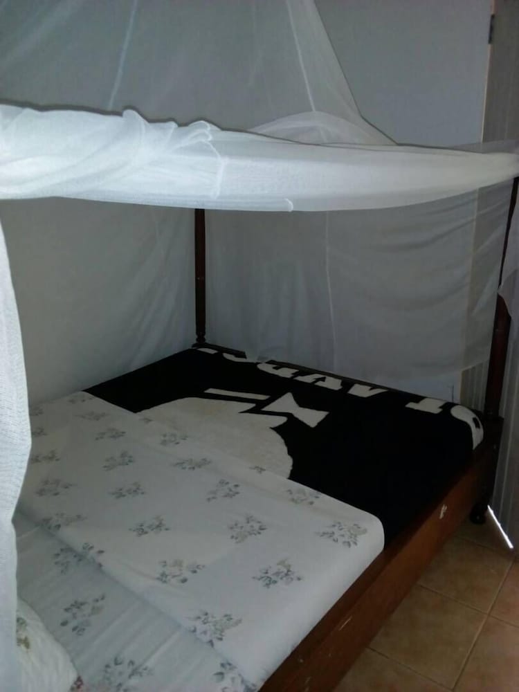 Classic Twin Room, 1 Bedroom, Courtyard View photo 3